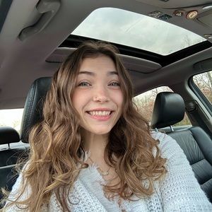 Meet your Posher, Mackenzie